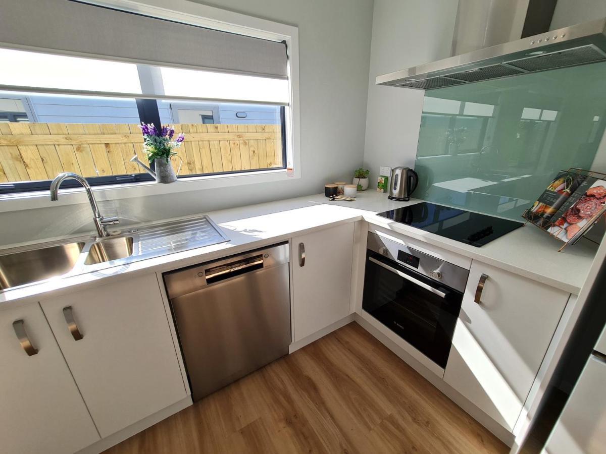Brand New & Cosy In Kapiti - New 3-Bedrooms 4-Beds In Paraparaumu Extérieur photo