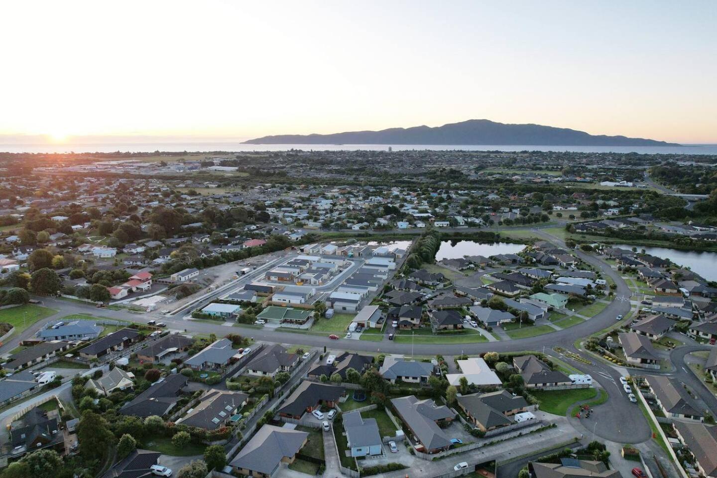 Brand New & Cosy In Kapiti - New 3-Bedrooms 4-Beds In Paraparaumu Extérieur photo